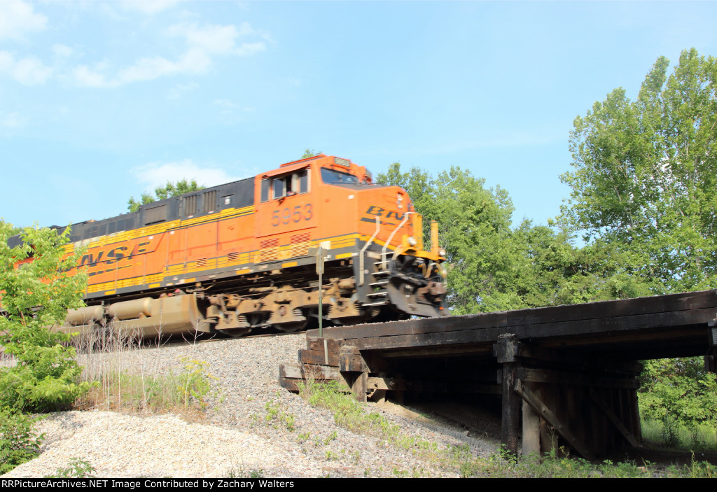 BNSF 5953